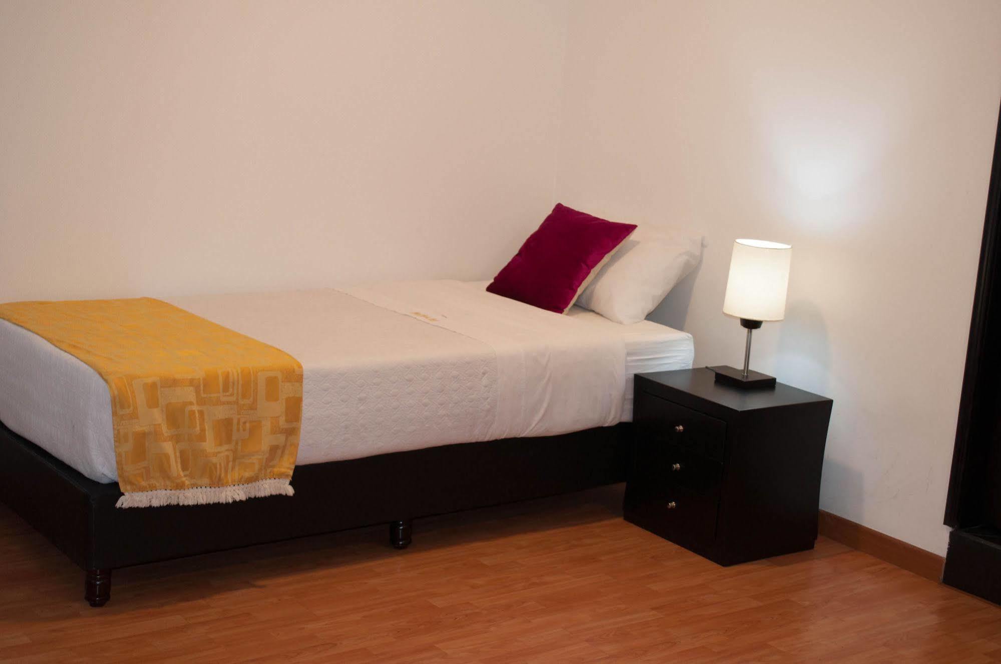 Hotel Ferias Park Bogotá Kültér fotó