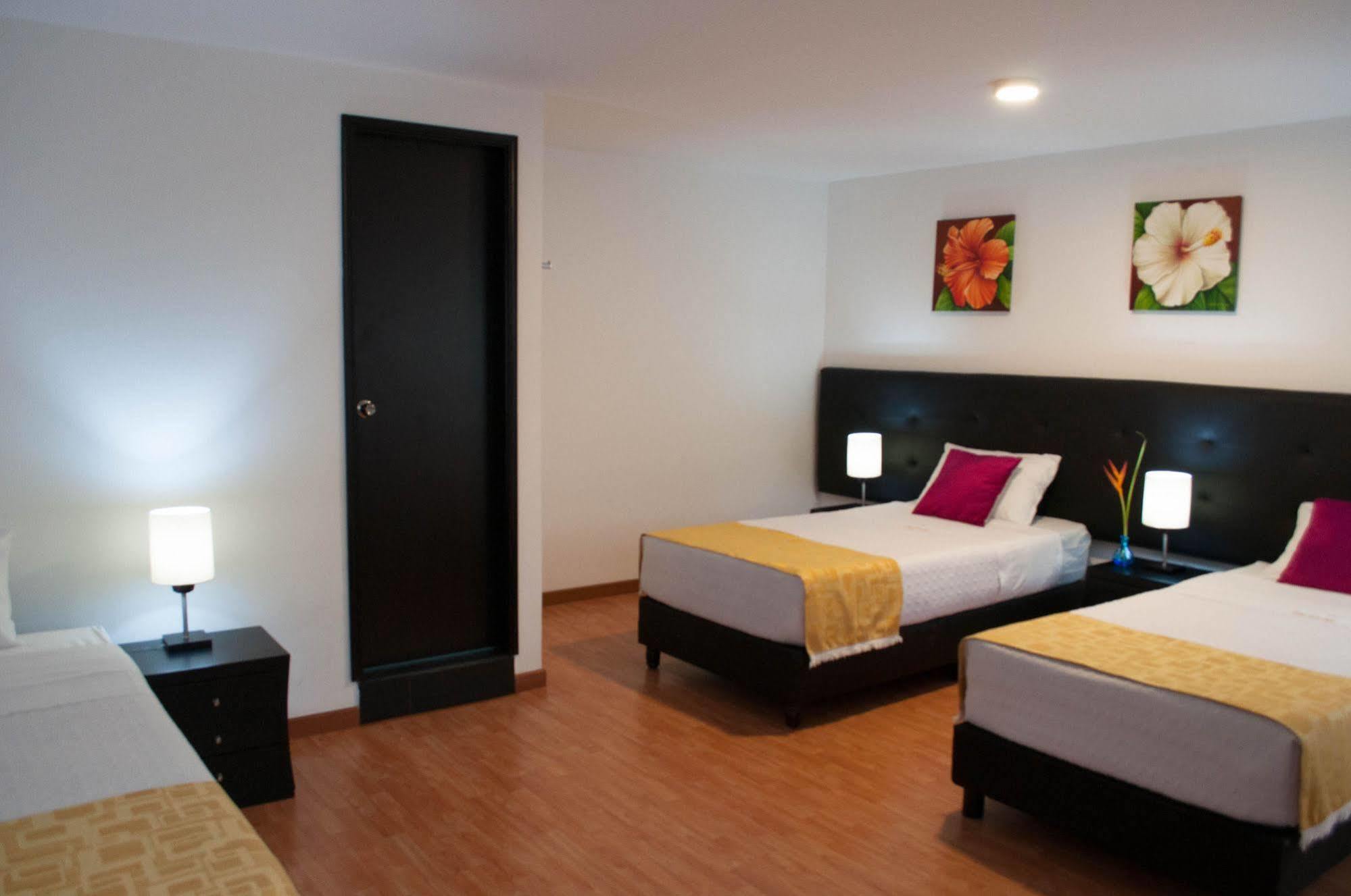 Hotel Ferias Park Bogotá Kültér fotó